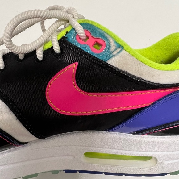 Nike Air Max 1 ‘90’s Water Sports Sneakers - Picture 11 of 12